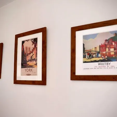 The Stuart - Spacious, Affordable, Centre Apartman *