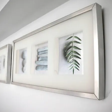 The Stuart - Spacious, Affordable, Centre Apartment