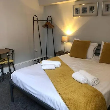 Apartmán The Stuart - Spacious, Affordable, Centre